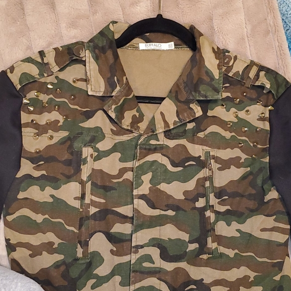 Buffalo - Fall Army Jacket - Picture 5 of 8